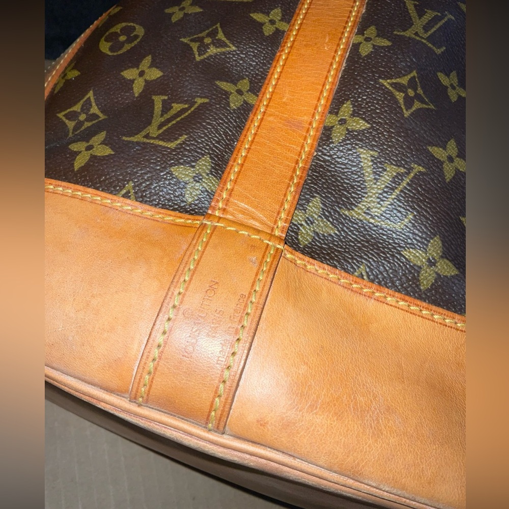 ✅AUTHENTIC LV LARGE RANDONNEE SLING BUCKET BAG - Picture 9 of 10